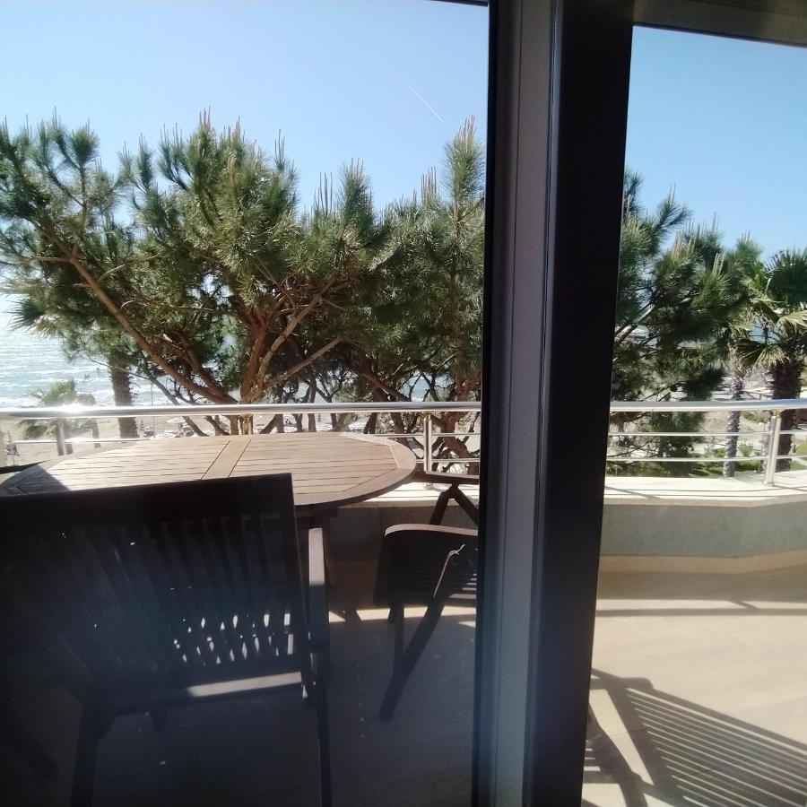 Mia'S Sea View Apartment Golem  Eksteriør bilde