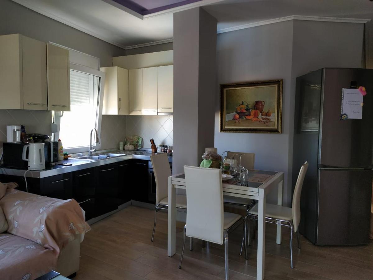 Mia'S Sea View Apartment Golem  Eksteriør bilde